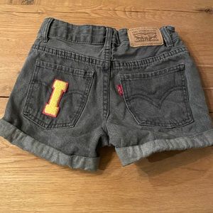 Levi’s shorty shorts